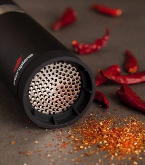 170075-6_mlynek-na-chilli--microplane
