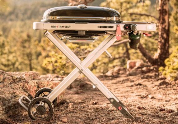 9010001YM_Hiking_1_rgb